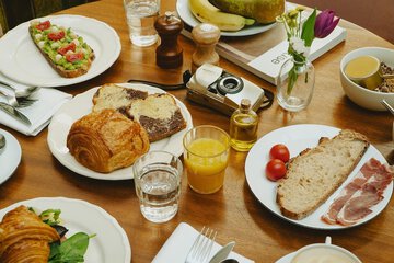 Breakfast meal