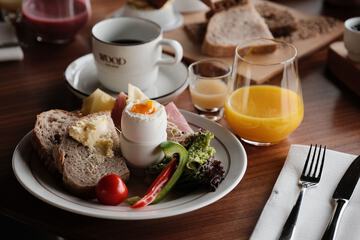 Breakfast meal