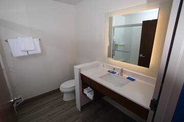 Room 15 of 51