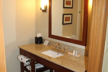 Bathroom sink