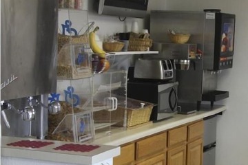 Breakfast/Coffee Service 26 of 27