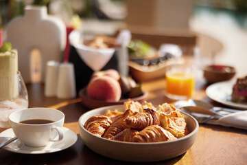 Breakfast buffet