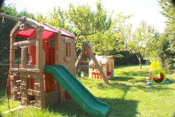 Children's play area - outdoor