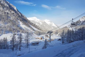 Ski hill
