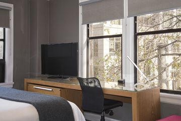 Room 62 of 83