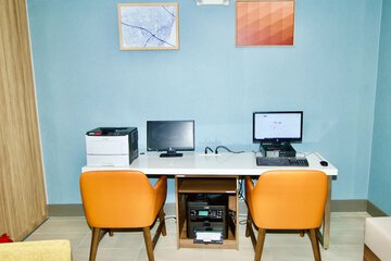 Business Center 38 of 38