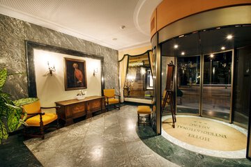 Reception hall