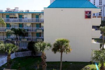 Magnuson Hotel Clearwater Beach