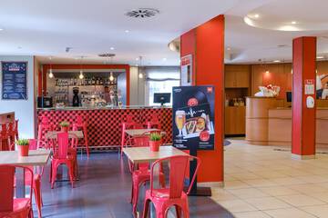 Snack bar