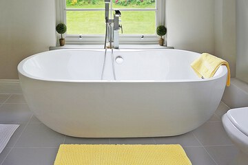 Jetted tub