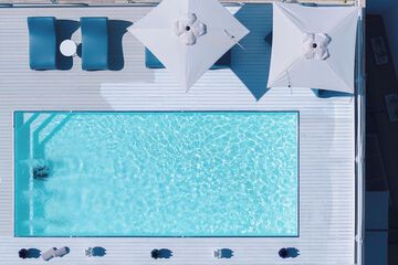 Rooftop pool
