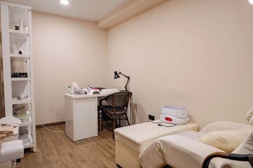 Nail salon