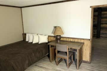 Room 7 of 20