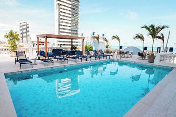Rooftop pool