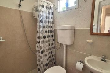 Photo 33