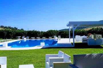 Infinity pool