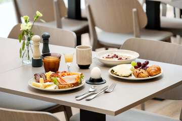 Breakfast area