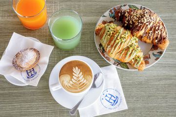 Snack bar