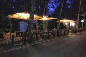 Food court