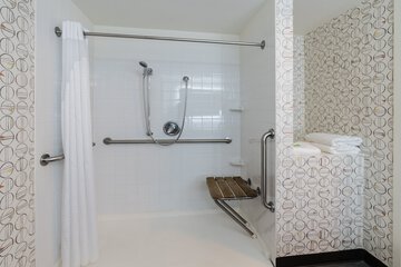 Room 25 of 60