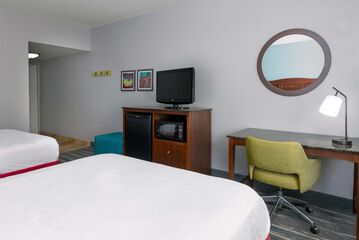 Room 15 of 33