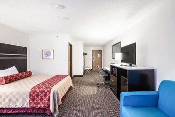 Room 13 of 28