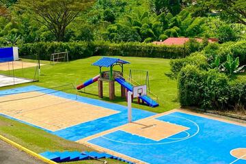 Sport court