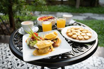 Breakfast meal
