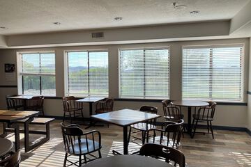 Breakfast/Coffee Service 120 of 135