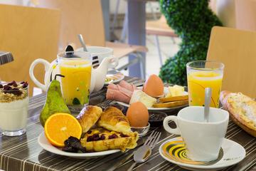 Breakfast buffet