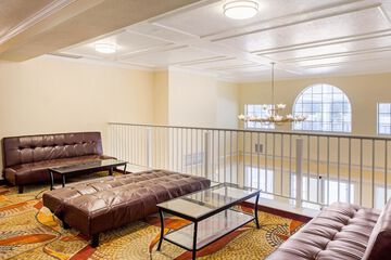 Hotel Interior 10 of 85