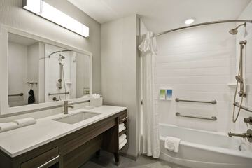 Room 14 of 40