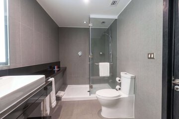 Bathroom shower