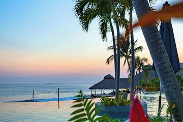 Infinity pool