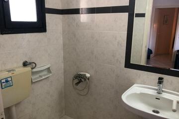 Photo 51
