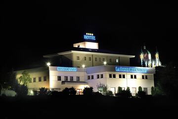 Front of property - evening/night