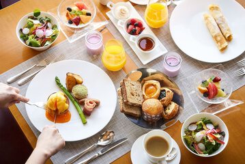 Breakfast buffet