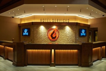 Check-in/check-out kiosk