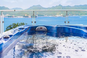 Jetted tub