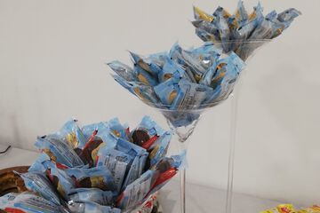 Snack bar
