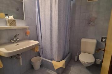 Photo 34