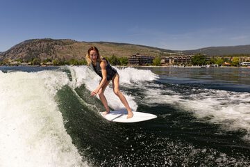 Surfing/boogie boarding