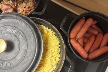 Breakfast buffet