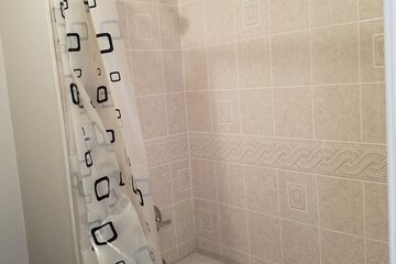 Bathroom shower