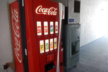 Vending machine