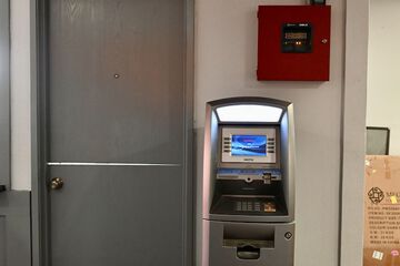 ATM/banking on site