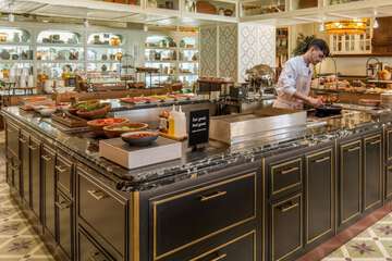 Breakfast buffet