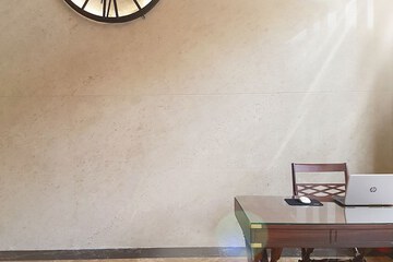 Concierge desk