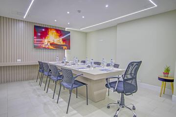 Meeting facility