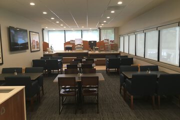 Breakfast/Coffee Service 80 of 98